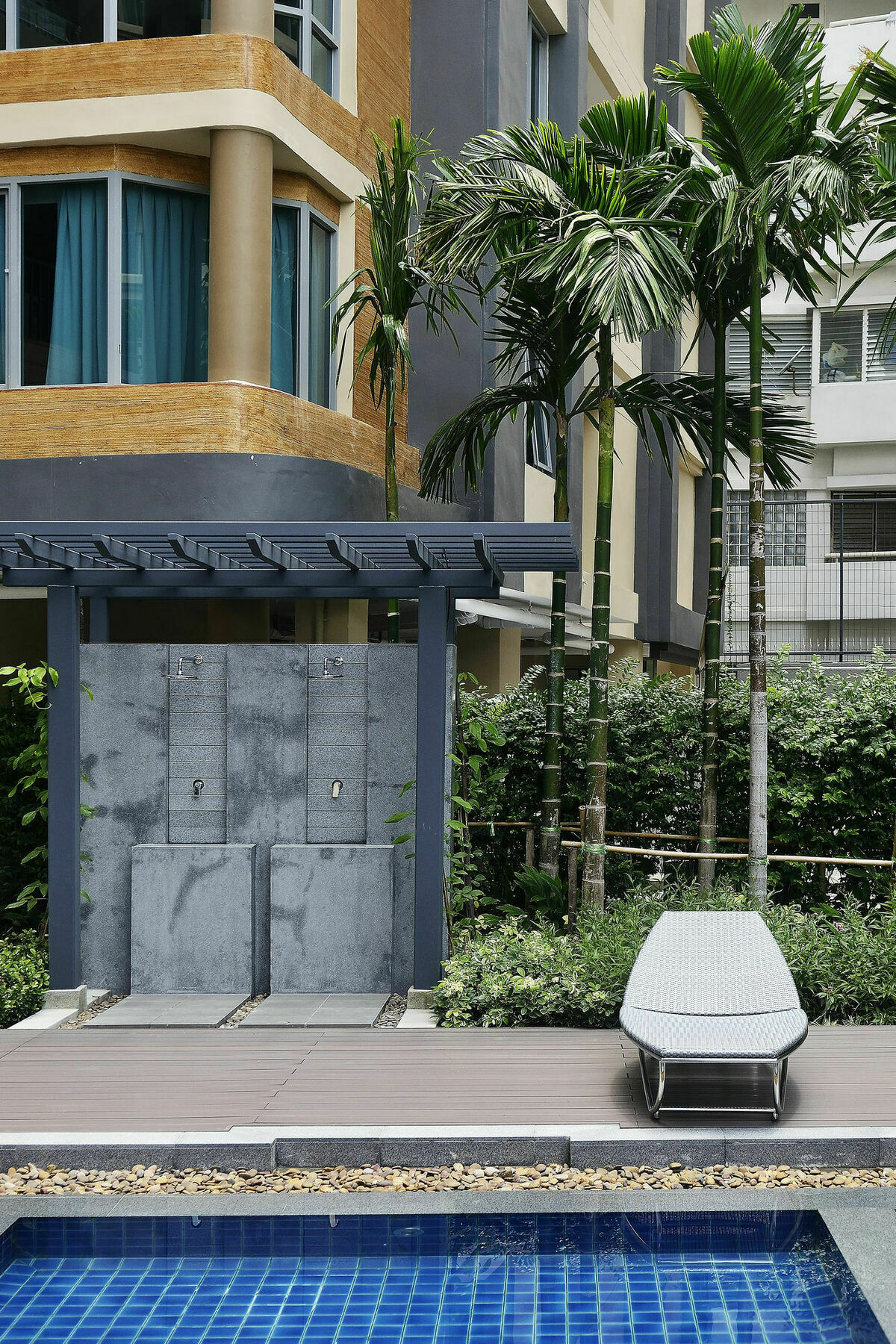 Siamese Nanglinchee Apartment Bangkok Exterior photo